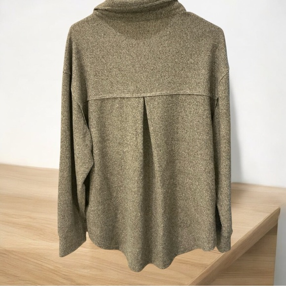 Women’s Army West Point Gray Button Down Shirt Size Large - Picture 2 of 6